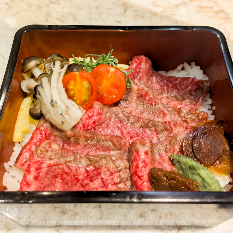 神戸牛　ステーキ重