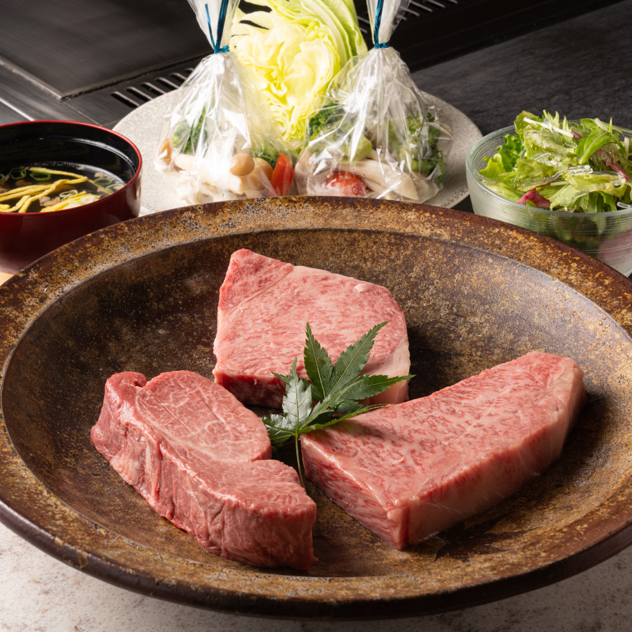 【事前ご予約限定】『神戸牛栄吉食べ比べコース』　神戸牛中トロ寿司、神戸牛ステーキ2種を贅沢に食べ比べなど全7品