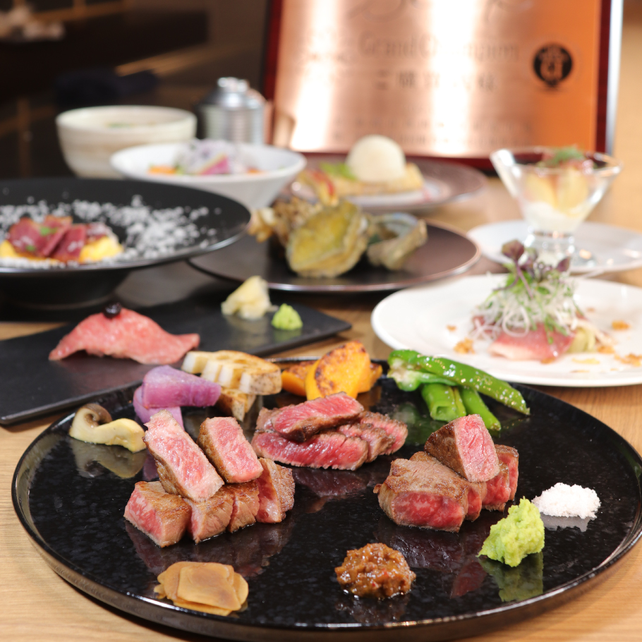 【WEB予約限定】秋限定・神戸牛食べ比べコース　全11品