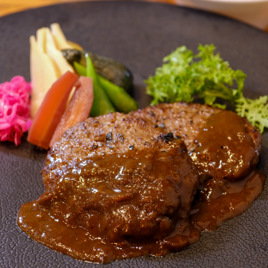 肉汁溢れ旨味たっぷり♪神戸牛100%使用！【神戸牛ハンバーグWセット 】