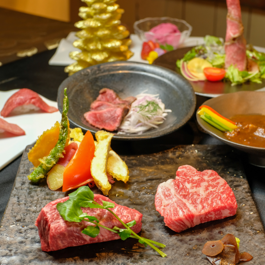 12/19～25限定＊神戸牛クリスマスコース【B】　極上赤身・サーロインなどを贅沢に3種食べ比べ＊　全6品