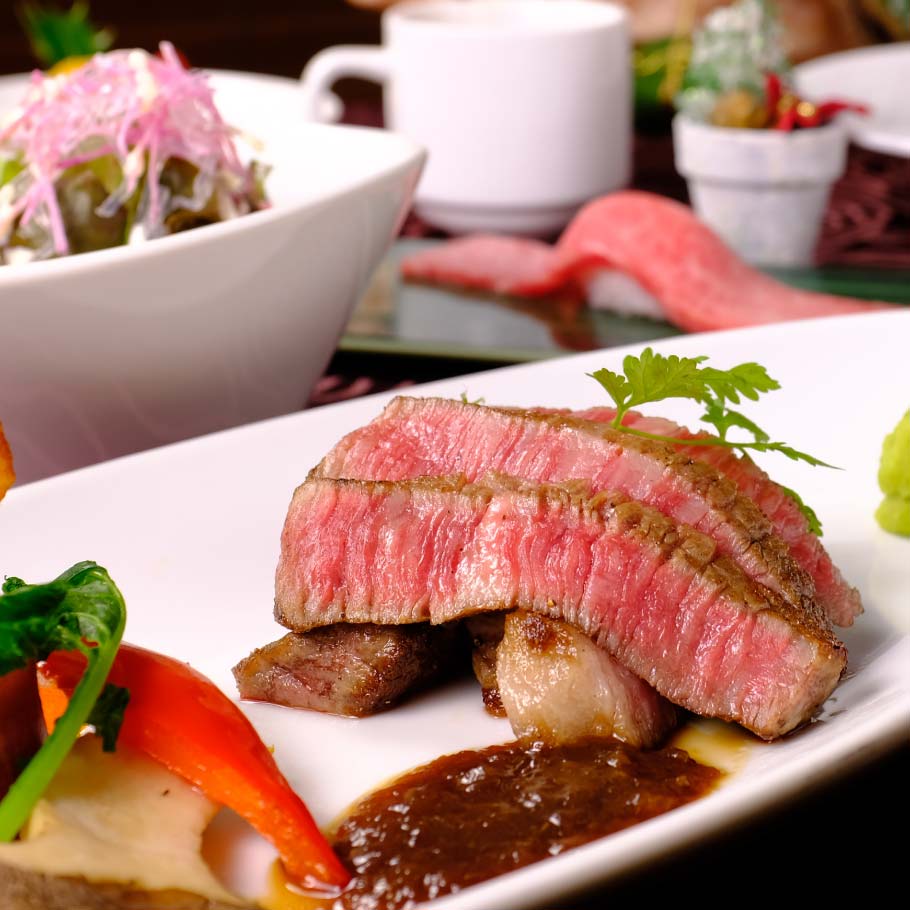 【ウェルカム神戸コース】神戸牛2種のステーキを食べ比べ！肉寿司、デザートも付いて全8品