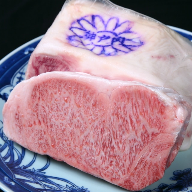世界最高品質の神戸牛を本格鉄板焼ステーキで