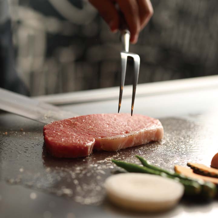 【ランチ】神戸牛ステーキセット　特製サラダ・スープ・ご飯付