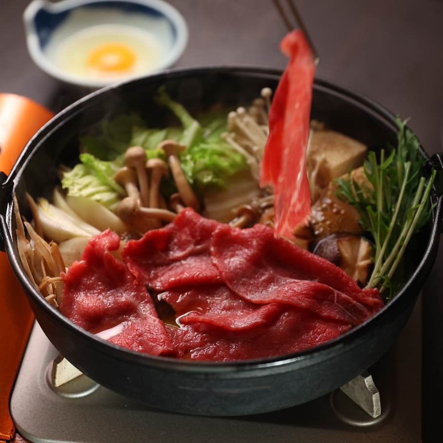 【おなかいっぱい！】神戸牛赤身200gを使用！満福(まんぷく)すき焼きセット　全4品